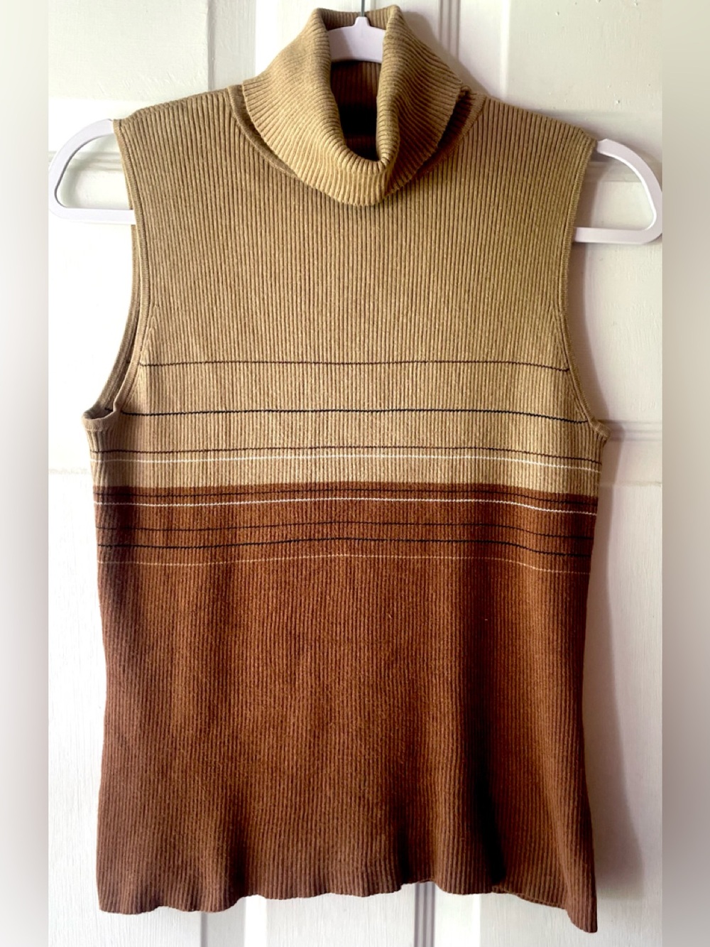 Apostrophe Tan Brown Fine Stripe Ribbed Sleeveless Turtleneck Sweater Medium